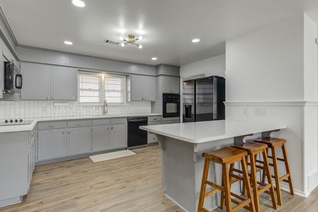 3023 66th Street, Lubbock, TX 79413