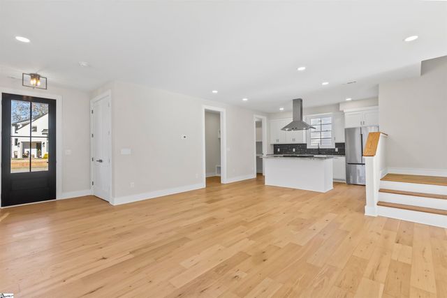 113 Market Bay Court, Simpsonville, SC 29681