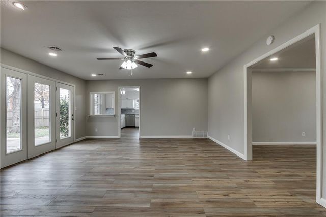 2620 Berkshire Way, The Village, OK 73120