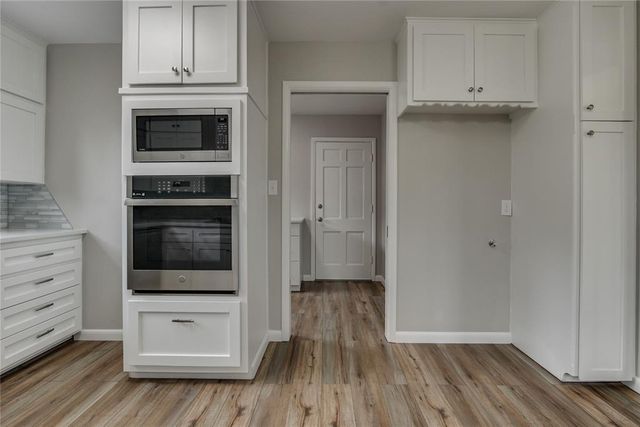 2620 Berkshire Way, The Village, OK 73120