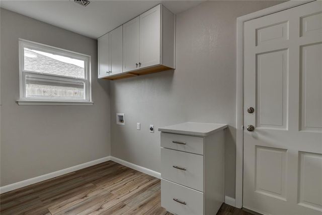 2620 Berkshire Way, The Village, OK 73120