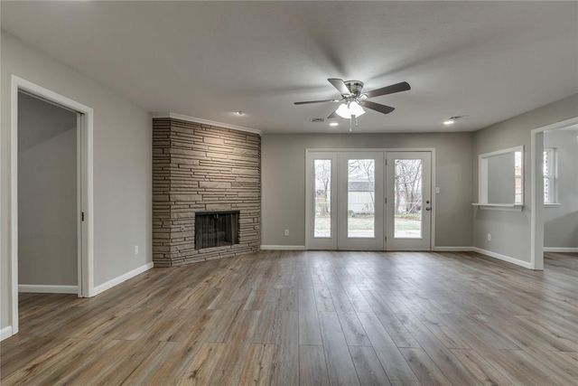 2620 Berkshire Way, The Village, OK 73120