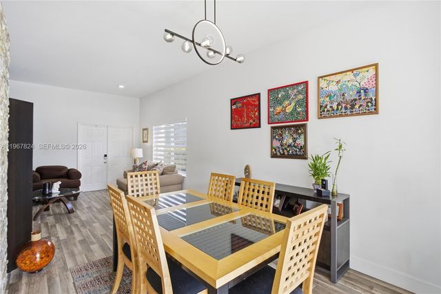 4351 Foxtail Ln, Weston, FL 33331