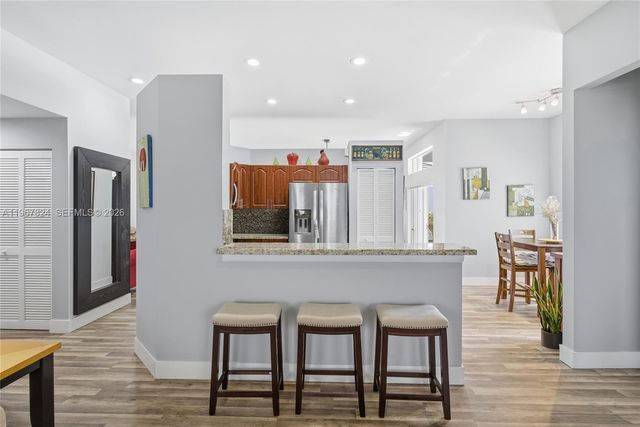 4351 Foxtail Ln, Weston, FL 33331