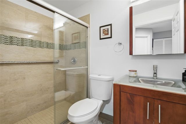 4351 Foxtail Ln, Weston, FL 33331