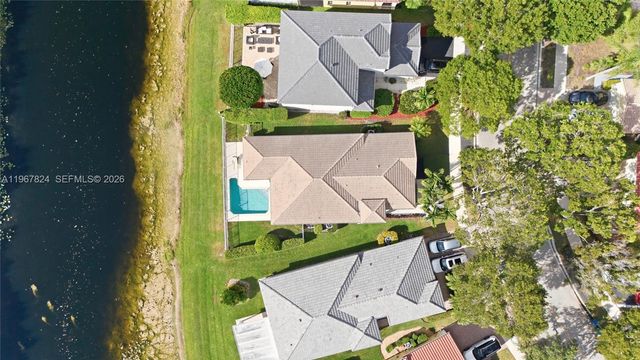 4351 Foxtail Ln, Weston, FL 33331