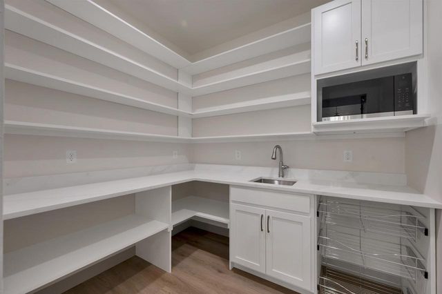 3745 BEACHMONT ROAD, De Pere, WI 54115