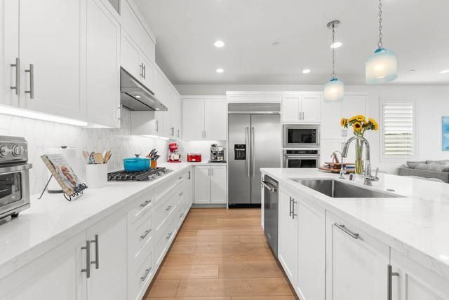 105 S Nevada Ave., Ventura, CA 93004