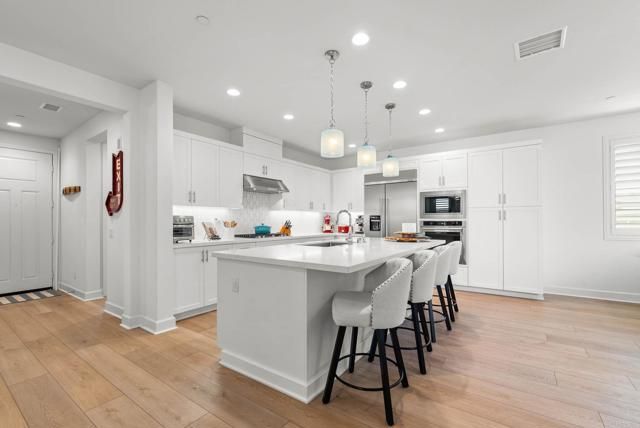 105 S Nevada Ave., Ventura, CA 93004