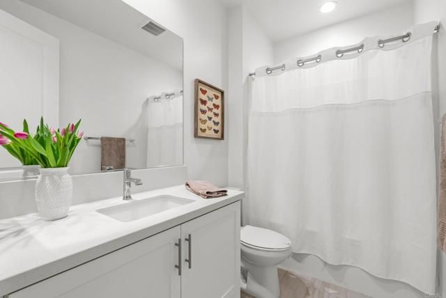 105 S Nevada Ave., Ventura, CA 93004