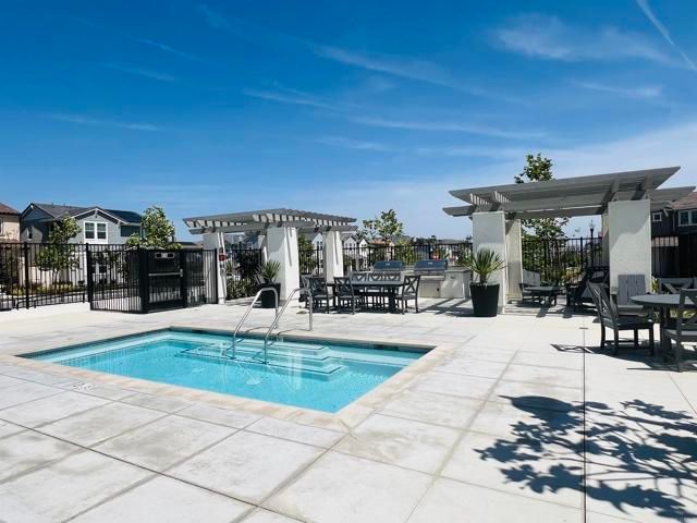 105 S Nevada Ave., Ventura, CA 93004