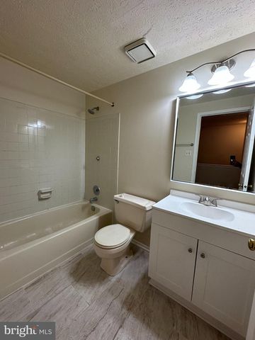 44 WATERVIEW CT, Marlton, NJ 08043
