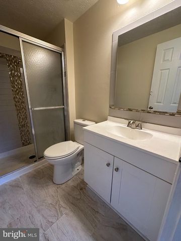 44 WATERVIEW CT, Marlton, NJ 08043