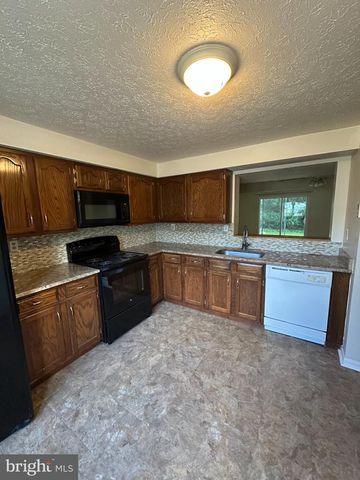 44 WATERVIEW CT, Marlton, NJ 08043