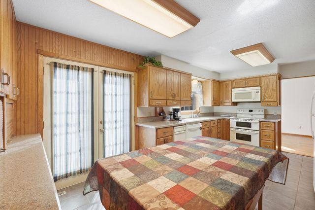 14130 Dearborn Path, Rosemount, MN 55068