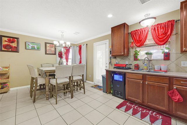 6522 Green Pear Lane, Houston, TX 77049