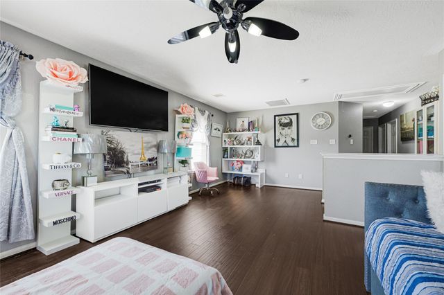 6522 Green Pear Lane, Houston, TX 77049