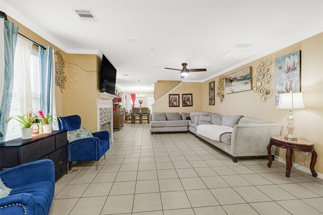 6522 Green Pear Lane, Houston, TX 77049