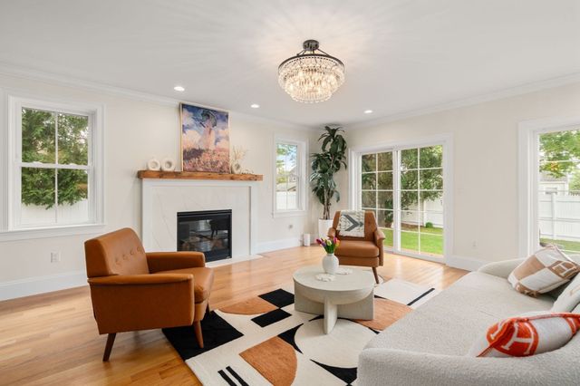 148 Main St, Waltham, MA 02453