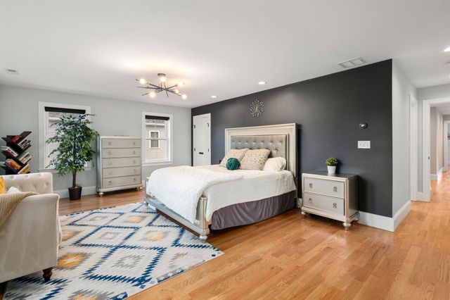 148 Main St, Waltham, MA 02453