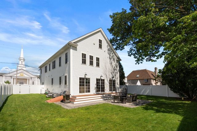 148 Main St, Waltham, MA 02453