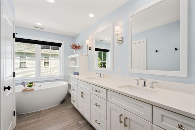 148 Main St, Waltham, MA 02453