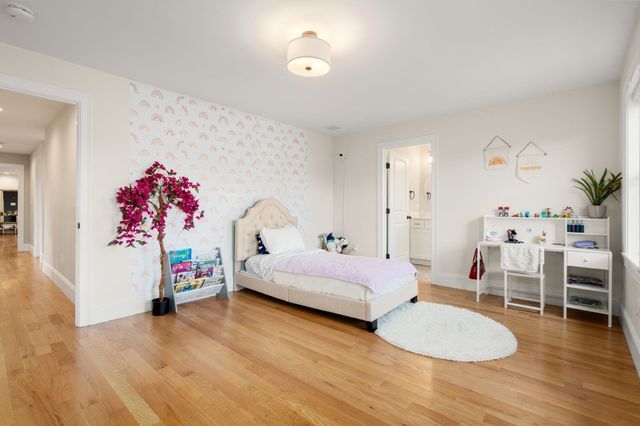 148 Main St, Waltham, MA 02453