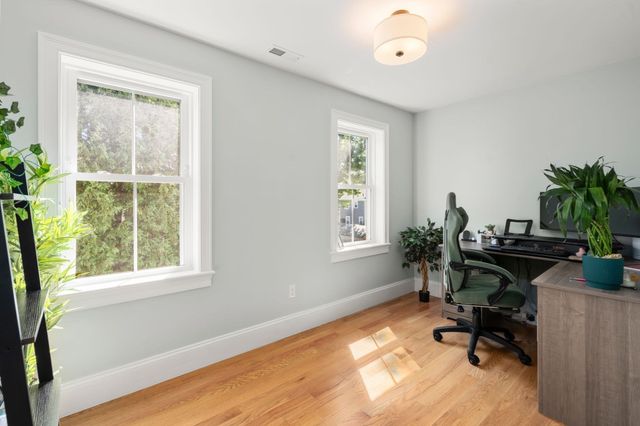 148 Main St, Waltham, MA 02453