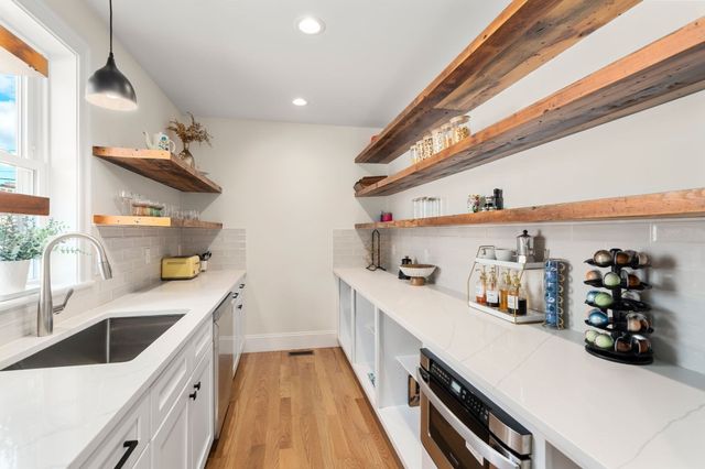 148 Main St, Waltham, MA 02453