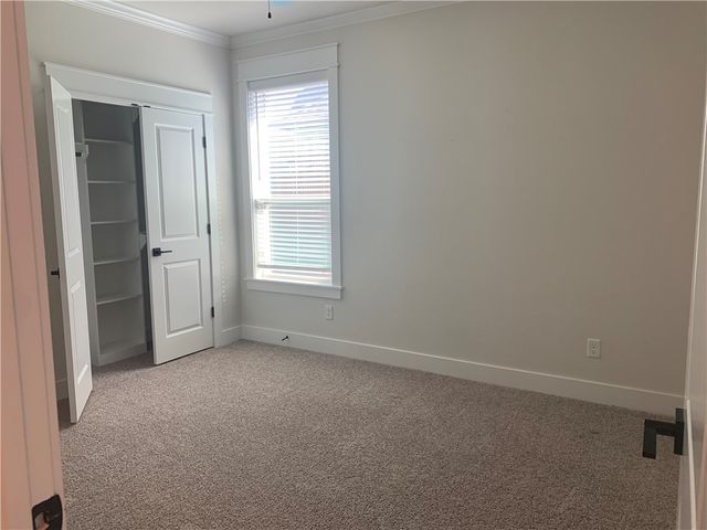 5004 Highline Dr, Bryan, TX 77802