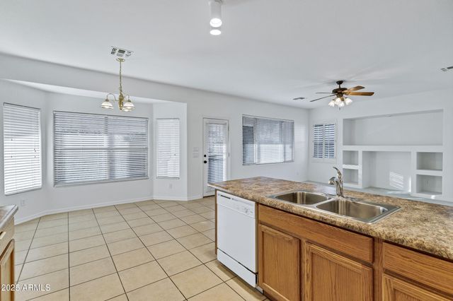 3640 E TORREY PINES Lane, Chandler, AZ 85249