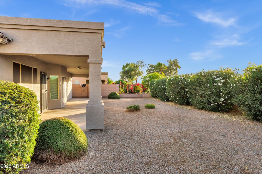 Image 43 of property listing at 3640 E TORREY PINES Lane, Chandler, AZ 85249