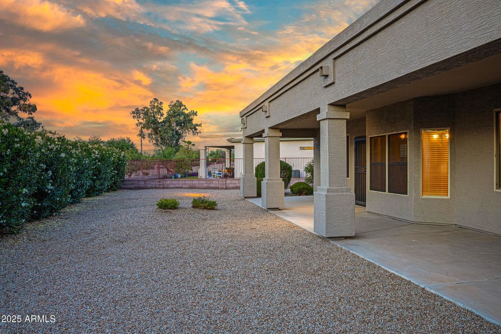 Image 64 of property listing at 3640 E TORREY PINES Lane, Chandler, AZ 85249