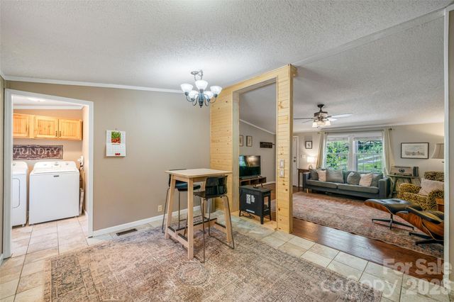 435 McMinn Road, Hendersonville, NC 28792
