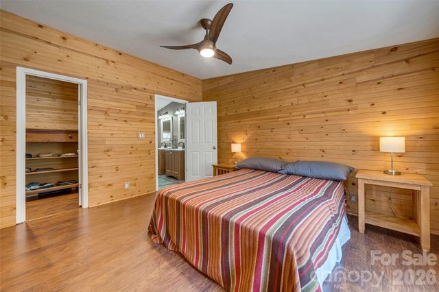 435 McMinn Road, Hendersonville, NC 28792