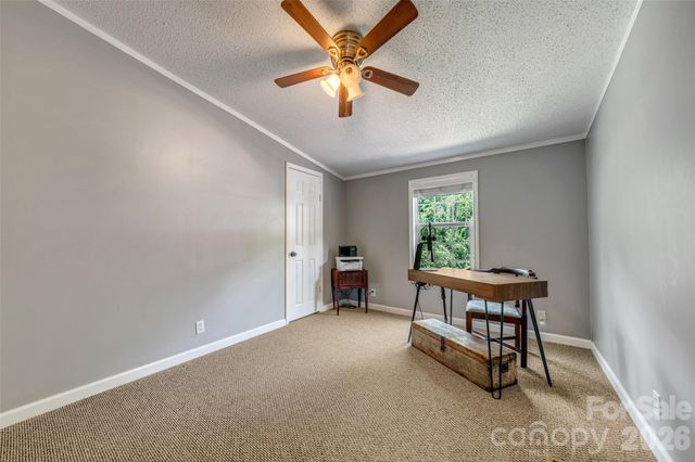 435 McMinn Road, Hendersonville, NC 28792