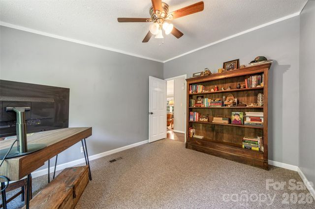 435 McMinn Road, Hendersonville, NC 28792