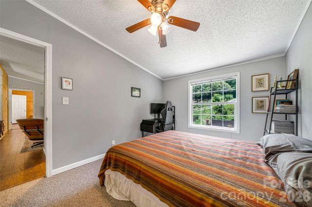 435 McMinn Road, Hendersonville, NC 28792