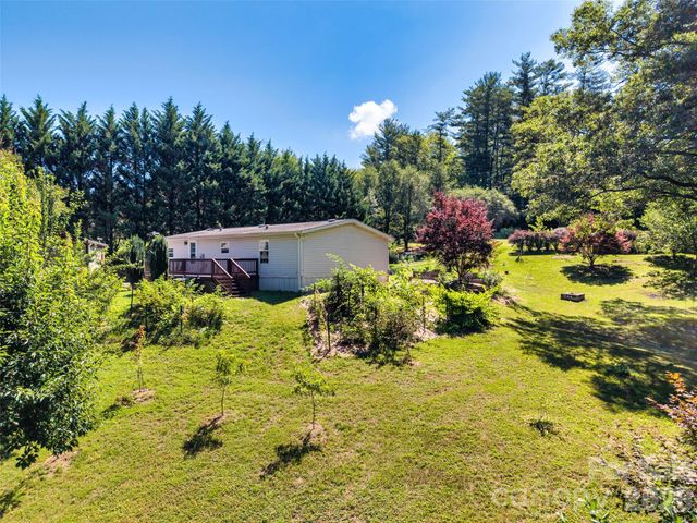 435 McMinn Road, Hendersonville, NC 28792