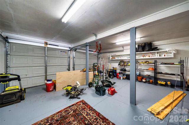 435 McMinn Road, Hendersonville, NC 28792