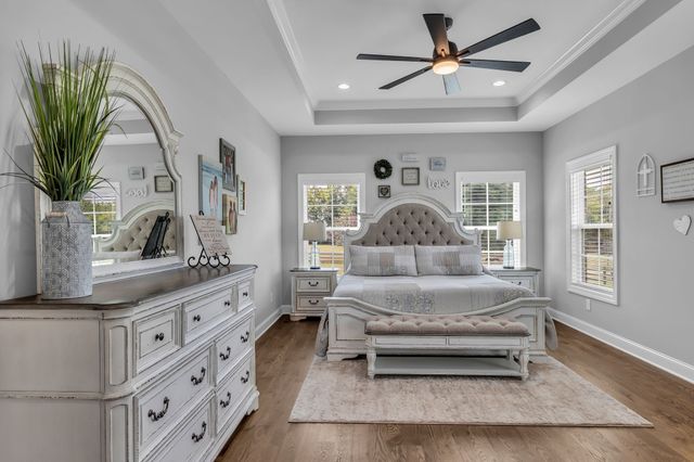 8014 Traditions Ln, Columbia, TN 38401