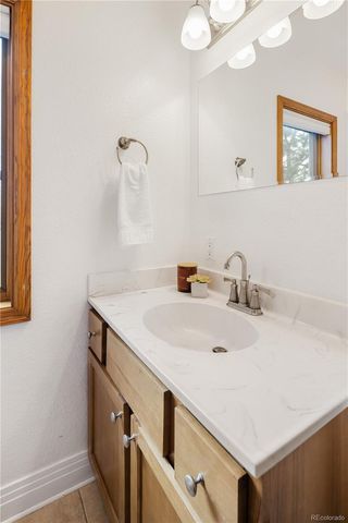 380 County Road, Louisville, CO 80027