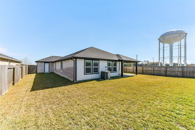 3205 21st Street N, Texas City, TX 77590
