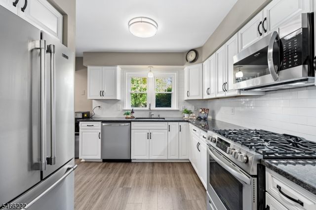 47 Amerman Ln, Hillsborough Twp., NJ 08844