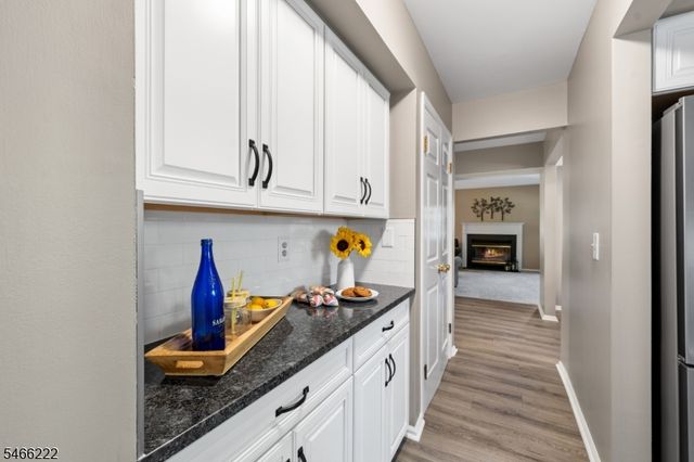 47 Amerman Ln, Hillsborough Twp., NJ 08844