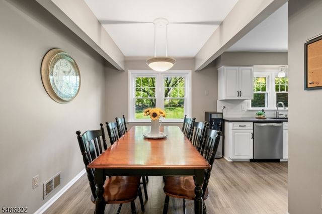 47 Amerman Ln, Hillsborough Twp., NJ 08844
