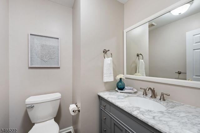 47 Amerman Ln, Hillsborough Twp., NJ 08844