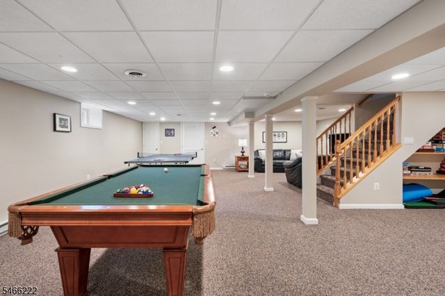 47 Amerman Ln, Hillsborough Twp., NJ 08844