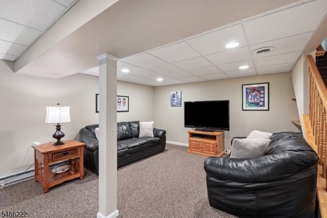 47 Amerman Ln, Hillsborough Twp., NJ 08844
