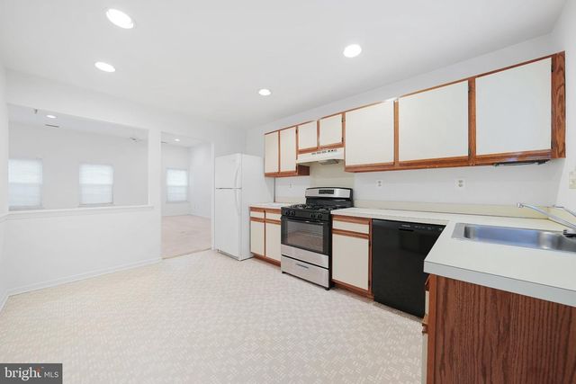 313 MARTINIQUE DR, Williamstown, NJ 08094